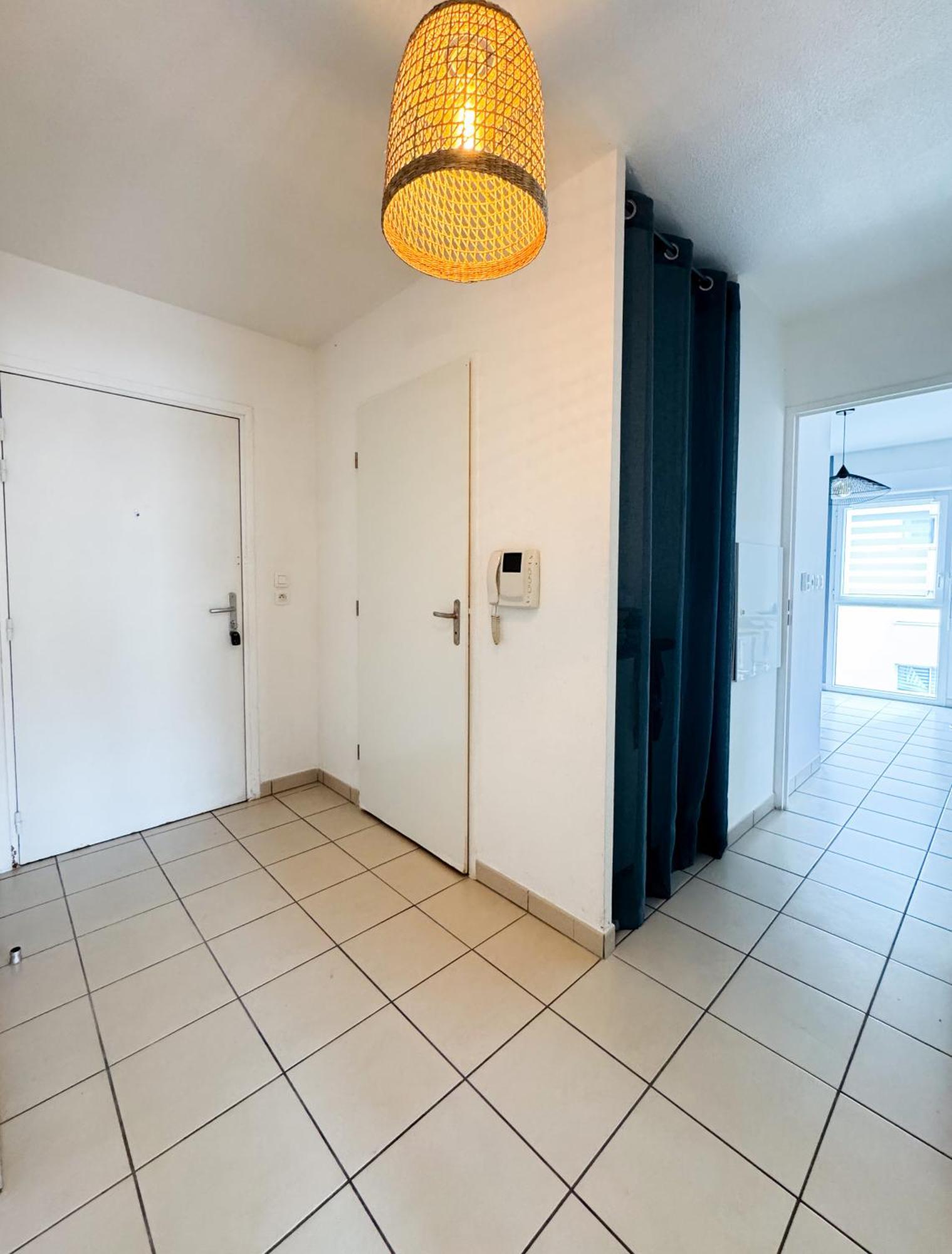 Bel Appartement Climatise & Parking 佩皮尼昂 外观 照片